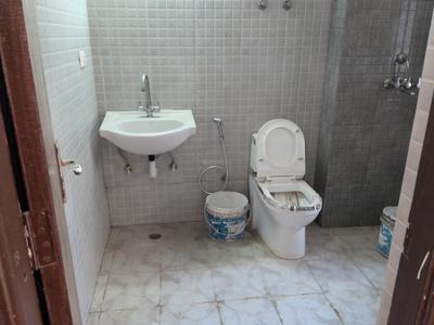 Image of 1350 Sq.ft 3 BHK Apartment / Flat for sale in Amrapali Heartbeat City IV, Sector 107, Noida for Rs. 17325000