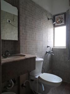 Common Bathroom Image of 824 Sq.ft 2 BHK Apartment / Flat for sale in Paras Tierea, Sector 137 Noida for Rs. 7000000