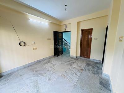 Living Room Image of 1000 Sq.ft 2 BHK Builder Floor for rent in Kasba Kolkata for Rs. 13000