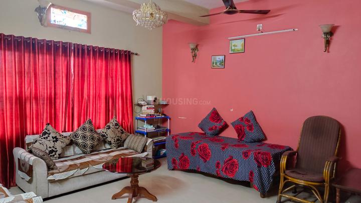 Little Flower Apartment Main Image 1