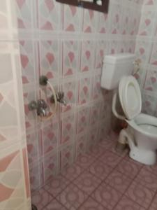 Bathroom Image of 700 Sq.ft 1 BHK Apartment / Flat for rent in Ayanavaram Chennai for Rs. 12000
