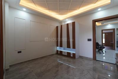 Bedroom Image of 1810 Sq.ft 3 BHK Builder Floor for sale in Aditya World City Residential Plots, Bamheta Village Ghaziabad for Rs. 11500000