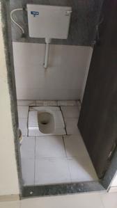 Bathroom Image of 520 Sq.ft 1 BHK Apartment / Flat for rent in Ram Laxman Sadguru Residency, Shilphata Thane for Rs. 12000