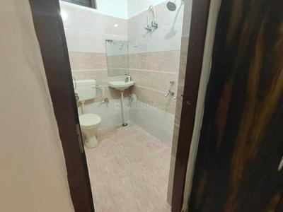 Image of 1250 Sq.ft 2 BHK Apartment / Flat for rent in Indira Nagar, Lucknow for Rs. 15000