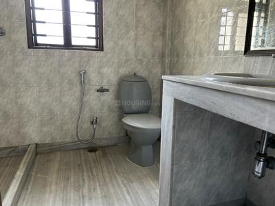 Bathroom Image of 3875 Sq.ft 4 BHK Apartment / Flat for rent in Raghu Estates, Alipore Kolkata for Rs. 250000