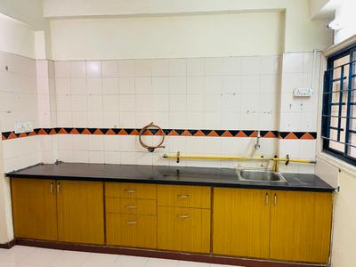 Kitchen Image of 1250 Sq.ft 2 BHK Apartment / Flat for rent in Satellite Ahmedabad for Rs. 25000