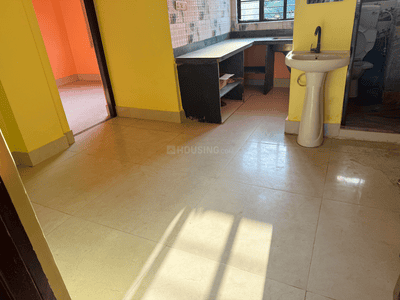 Living Room Image of 672 Sq.ft 2 BHK Apartment / Flat for sale in Airport Gate No 2 Kolkata for Rs. 2350000