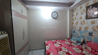 Bedroom Image of 550 Sq.ft 2 BHK Builder Floor for sale in Laxmi Nagar New Delhi for Rs. 5500000
