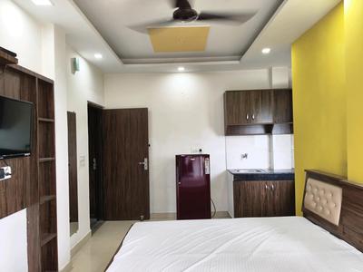 Bedroom Image of 540 Sq.ft 1 RK Builder Floor for rent in DLF Phase 4 Gurgaon for Rs. 18500