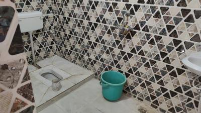 Bathroom Image of 1000 Sq.ft 2 BHK Apartment / Flat for sale in Danapur Patna for Rs. 6500000