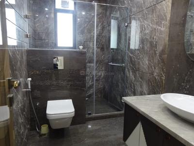 Bathroom Image of 3400 Sq.ft 4 BHK Builder Floor for sale in South Extension II New Delhi for Rs. 170000000