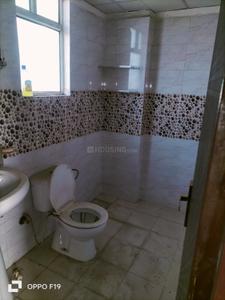 Bathroom Image of 1995 Sq.ft 4 BHK Apartment / Flat for sale in MR Officer City 1, Raj Nagar Extension Ghaziabad for Rs. 12575000