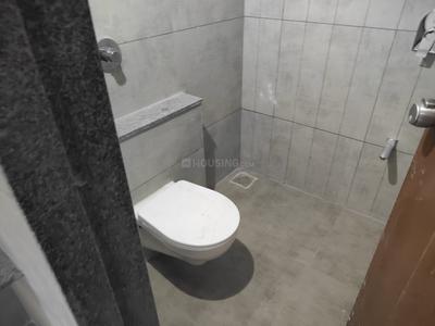 Bathroom Image of 1900 Sq.ft 3 BHK Apartment / Flat for rent in Chhani Vadodara for Rs. 18000