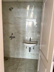 Bathroom Image of 1100 Sq.ft 3 BHK Apartment / Flat for sale in Omaxe Aananda Tower A, Naini Allahabad for Rs. 7800000