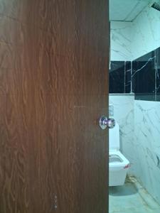 Common Bathroom Image of 1500 Sq.ft 3 BHK Apartment / Flat for sale in Swastik AVS Infra Homes, Sector 102 Noida for Rs. 5800000