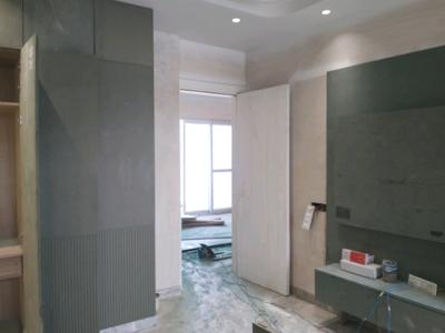 Bedroom Image of 2000 Sq.ft 5 BHK Builder Floor for sale in Mukherjee Nagar New Delhi for Rs. 32500000