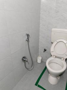 Common Bathroom Image of 1835 Sq.ft 3 BHK Apartment / Flat for sale in V R Keshav Kunj 2, Sanpada Navi Mumbai for Rs. 37500000