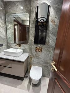 Bathroom Image of 2700 Sq.ft 4 BHK Builder Floor for sale in Sushant Lok Phase 1 Gurgaon for Rs. 45000000