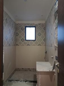 Common Bathroom Image of 1800 Sq.ft 3 BHK Builder Floor for sale in Paschim Vihar New Delhi for Rs. 40000000