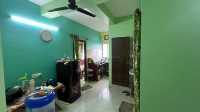 Hall Image of 760 Sq.ft 2 BHK Apartment / Flat for sale in Picnic Garden Kolkata for Rs. 2600000