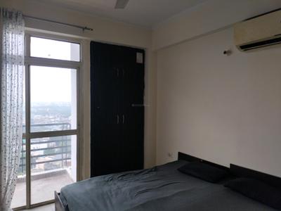 Bedroom Image of 1750 Sq.ft 3 BHK Apartment / Flat for rent in Gardenia Glory, Sector 46 Noida for Rs. 40000