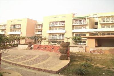 Image of 1200 Sq.ft 3 BHK Apartment / Flat for sale in BPTP Park Floors I, Sector 77, Faridabad for Rs. 10000000