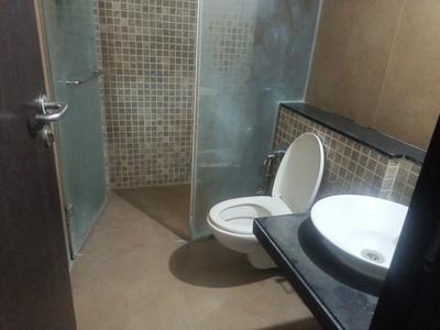 Pride Valencia Bathroom One 4