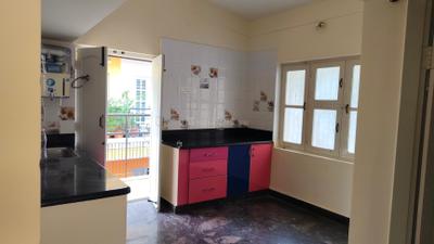 Kitchen Image of 800 Sq.ft 2 BHK Apartment / Flat for rent in Halasuru Bengaluru for Rs. 22000