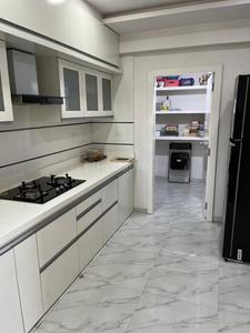 Kitchen Image of 2200 Sq.ft 4 BHK Apartment / Flat for rent in New Alkapuri Vadodara for Rs. 55000