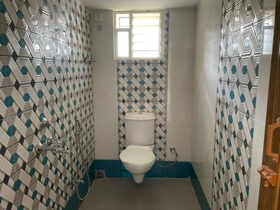 Bathroom Image of 1260 Sq.ft 3 BHK Apartment / Flat for sale in New Town Kolkata for Rs. 8800000
