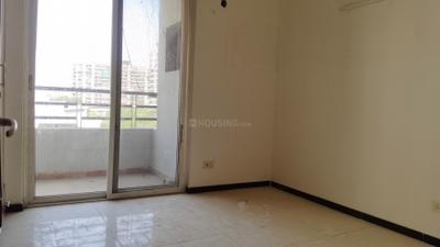 Bedroom Image of 960 Sq.ft 2 BHK Apartment / Flat for rent in Assotech Windsor Park, Indirapuram Ghaziabad for Rs. 30000