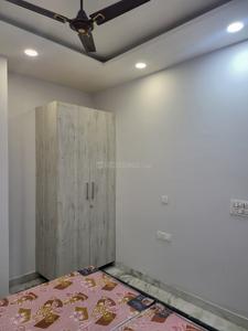 Bedroom Image of 720 Sq.ft 2 BHK Builder Floor for sale in Mukherjee Nagar New Delhi for Rs. 6800000