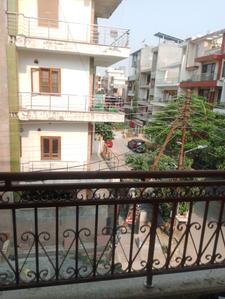 Balcony Image of 600 Sq.ft 1 BHK Builder Floor for rent in Sector 63 A Noida for Rs. 16000