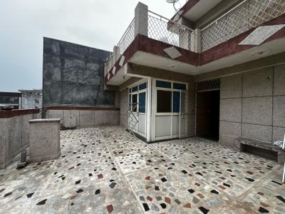 Terrace Image of 8000 Sq.ft 12 BHK Builder Floor for sale in Jamia Nagar New Delhi for Rs. 132500000