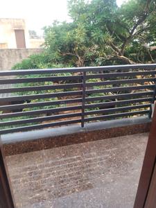 Balcony Image of 450 Sq.ft 1 RK Builder Floor for rent in Sarita Vihar New Delhi for Rs. 22000