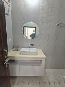 Bathroom Image of 2200 Sq.ft 5 BHK Independent House for sale in Rajajipuram Lucknow for Rs. 12000000