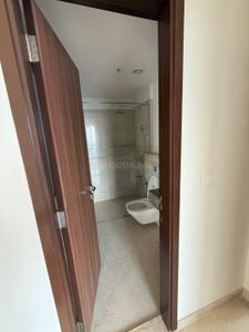 Image of 1260 Sq.ft 3 BHK Apartment / Flat for rent in Piramal Mahalaxmi South Tower, Worli, Mumbai for Rs. 250101
