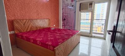 Bedroom Image of 1350 Sq.ft 3 BHK Apartment / Flat for rent in Sector 75 Noida for Rs. 42000