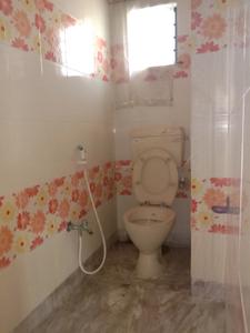Common Bathroom One Image of 1000 Sq.ft 2 BHK Apartment / Flat for sale in Baguiati Kolkata for Rs. 4000000