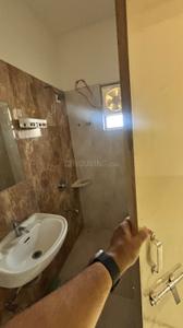 Bathroom Image of 2002 Sq.ft 3 BHK Apartment / Flat for rent in Casa Rio, Randesan Gandhinagar for Rs. 40000