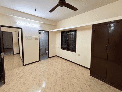 Bedroom Image of 805 Sq.ft 2 BHK Apartment / Flat for sale in Anna Nagar West Chennai for Rs. 12500000