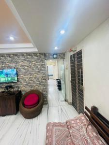 Living Room Image of 600 Sq.ft 2 BHK Apartment / Flat for sale in Khar West Mumbai for Rs. 26000000