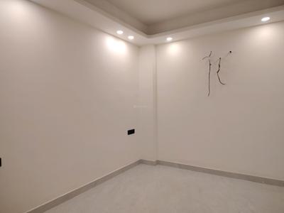 Bedroom Image of 2000 Sq.ft 4 BHK Builder Floor for sale in Freedom Fighters Enclave New Delhi for Rs. 20000000