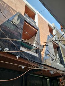 Building Image of 1080 Sq.ft 3 BHK Independent House for sale in Dwarka Mor New Delhi for Rs. 11500000