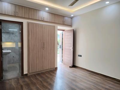 3 BHK Semi Furnished Flat