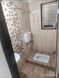 Bathroom Image of 1550 Sq.ft 2 BHK Duplex for rent in Nashik Road Nashik for Rs. 13000