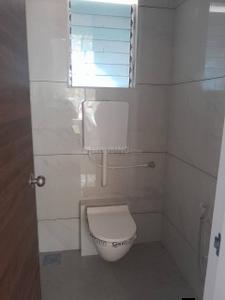 Bathroom Image of 450 Sq.ft 1 BHK Apartment / Flat for sale in Pratik Gardens, Kamothe Navi Mumbai for Rs. 3800000