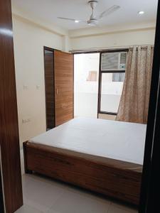 Bedroom Image of 1050 Sq.ft 2 BHK Builder Floor for rent in Sector 43 Gurgaon for Rs. 40000