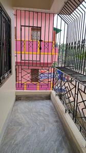 Balcony Image of 850 Sq.ft 2 BHK Apartment / Flat for sale in Paikpara Kolkata for Rs. 6000000