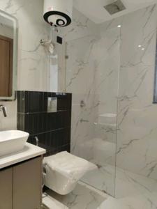 Common Bathroom Image of 2700 Sq.ft 4 BHK Builder Floor for sale in Sun City, Sector 54 Gurgaon for Rs. 45000000